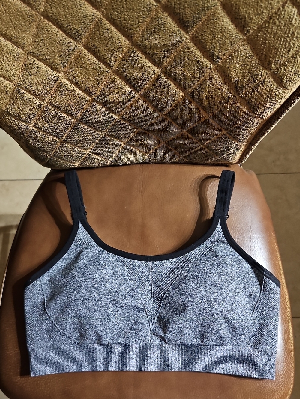 Soma Sport Seamless Ballet Back Sports Bra Wirefree Padded Convertible Gray